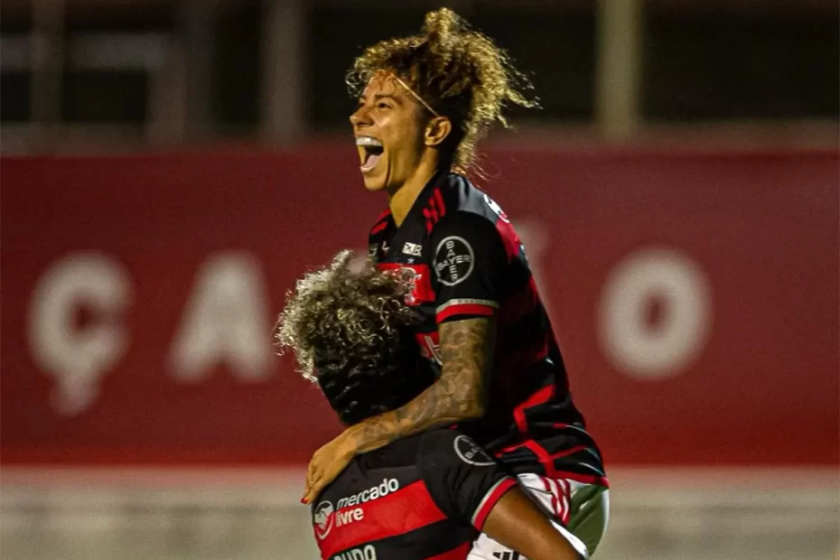 Com hat-trick de Cristiane, Flamengo supera Atlético-MG em jogo eletrizante